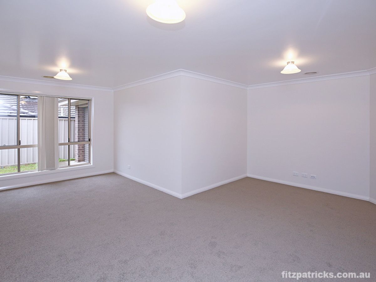 28 Barrima Drive, Glenfield Park NSW 2650, Image 1