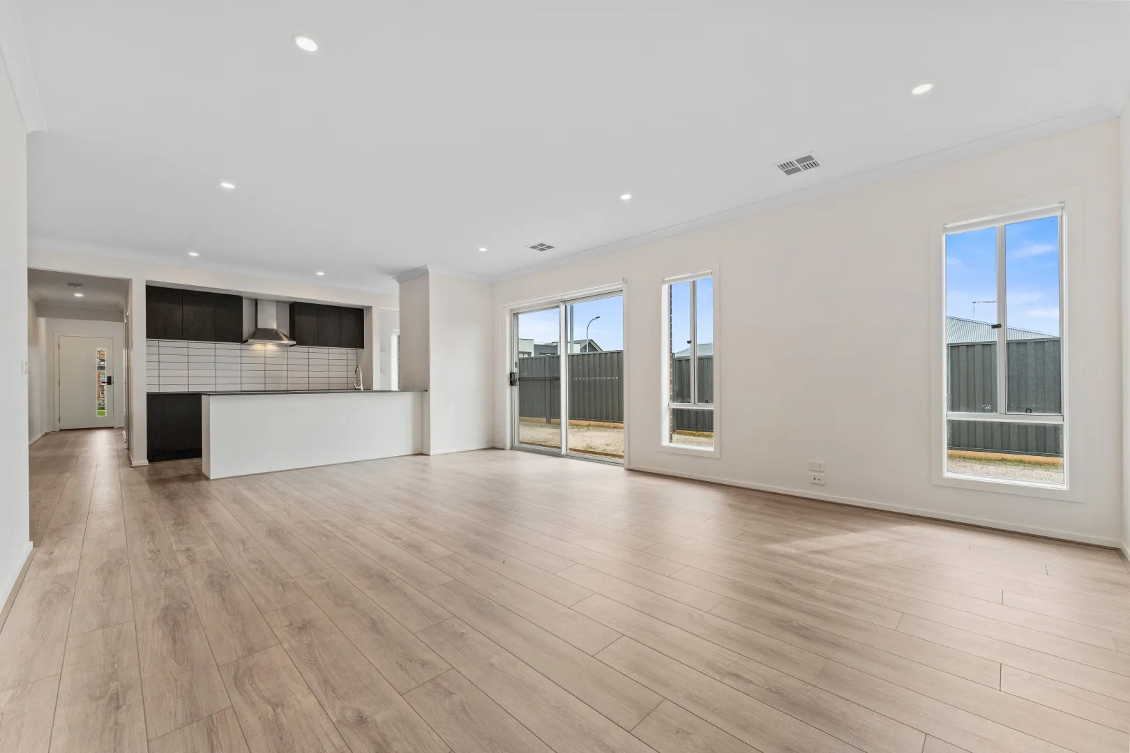 Additional image 4 of 7 California Street, Clyde VIC 3978