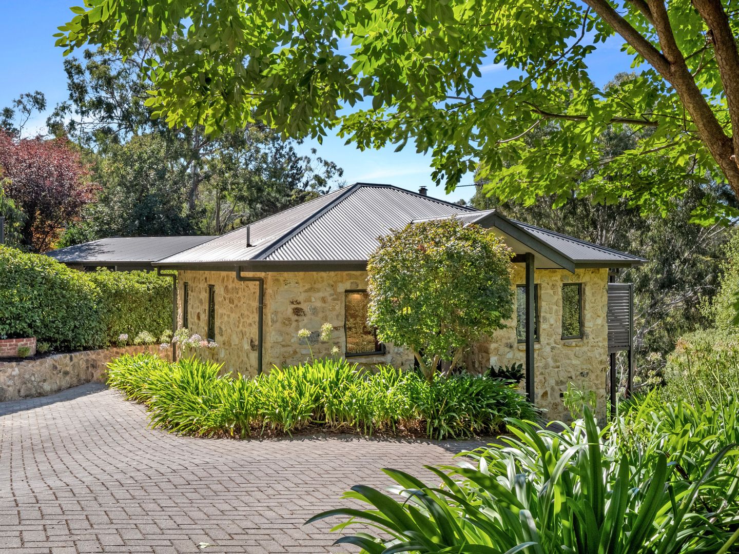 17 Renown Ave, Crafers West SA 5152, Image 2