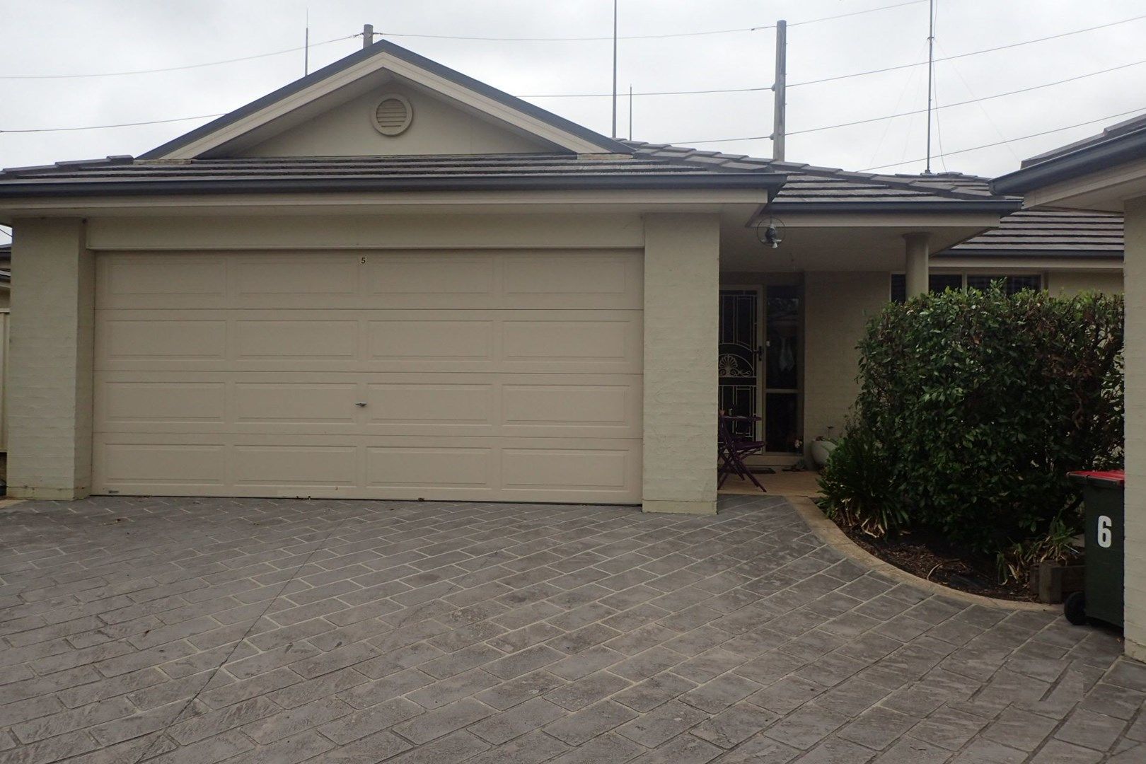 3 bedrooms Villa in 5/2700 Remembrance Drive TAHMOOR NSW, 2573