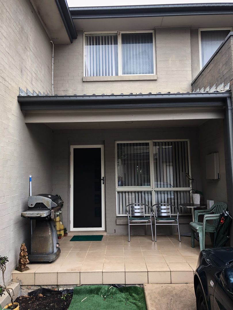 32 Wenton Road, Holsworthy NSW 2173 Duplex For Rent 650 Domain