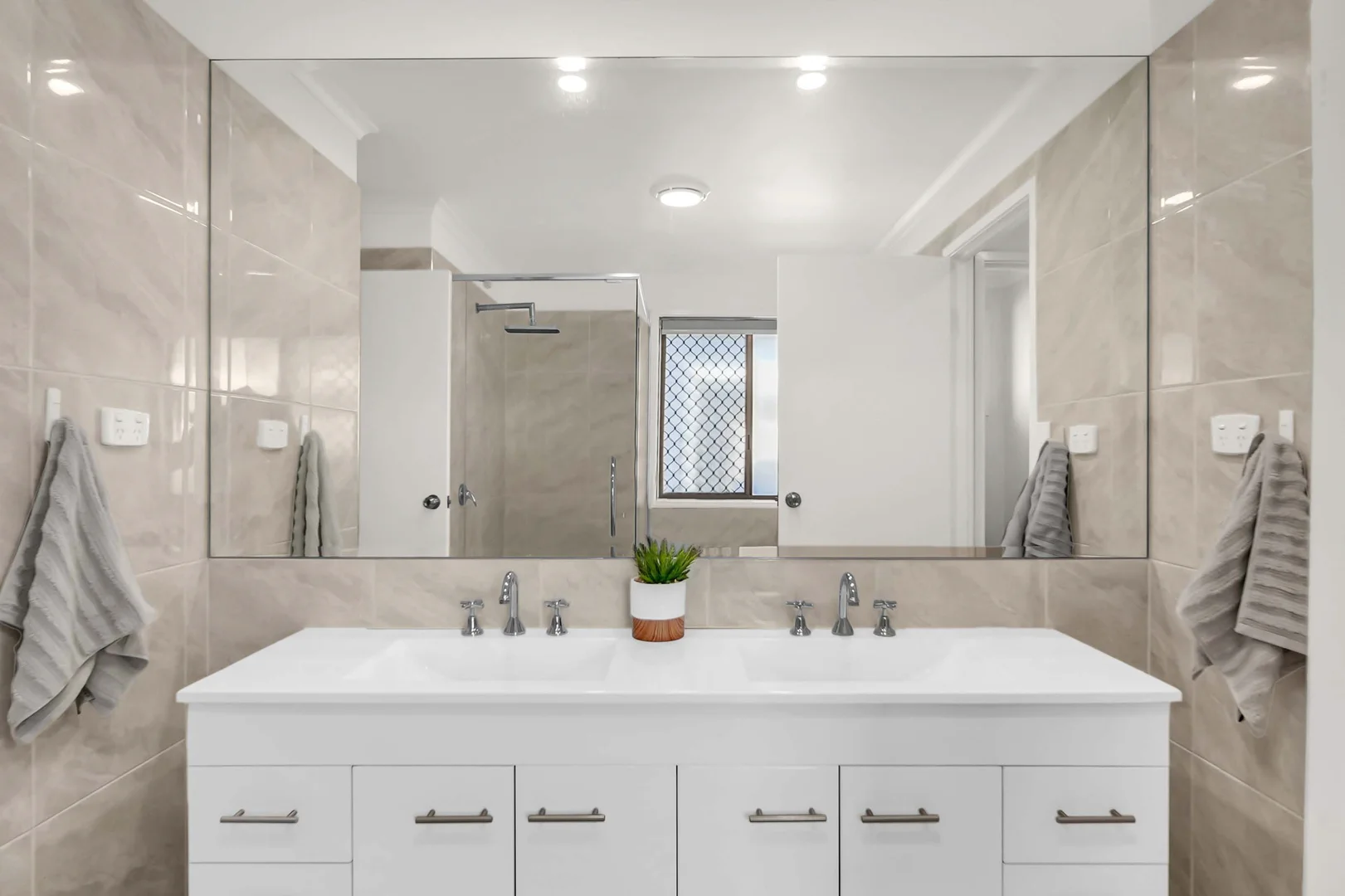 Additional image 12 of 25 Holder Street, Loganholme QLD 4129