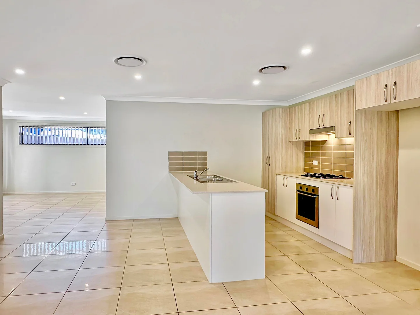 Additional image 2 of 1 Saddleback Crescent, Stream Hill NSW 2526