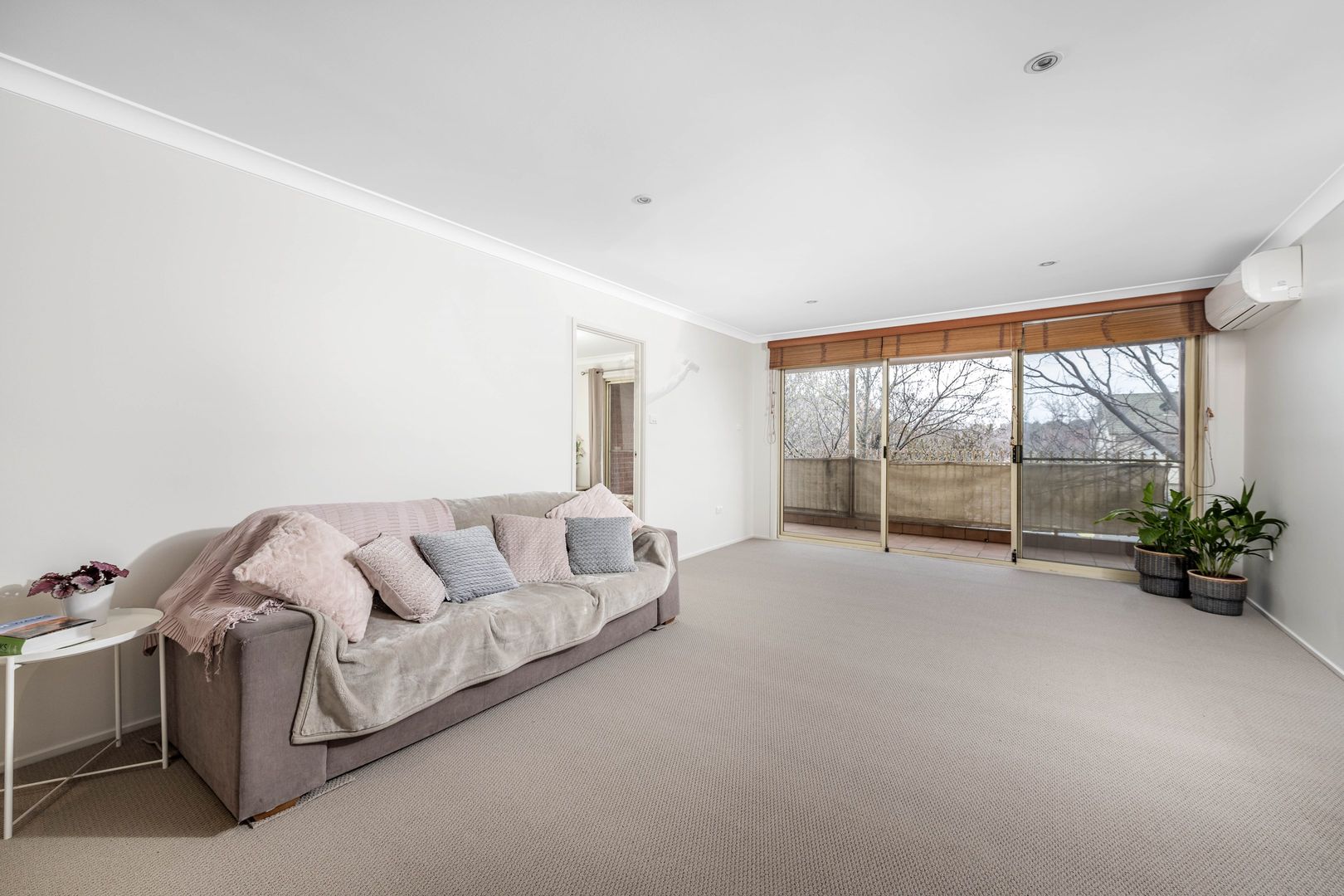 48/12 Albermarle Place, Phillip ACT 2606, Image 2