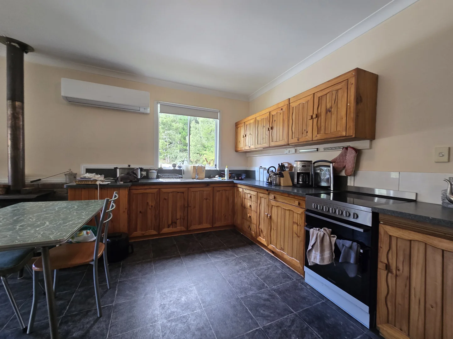 Additional image 3 of 26 Batchelor Street, Queenstown TAS 7467