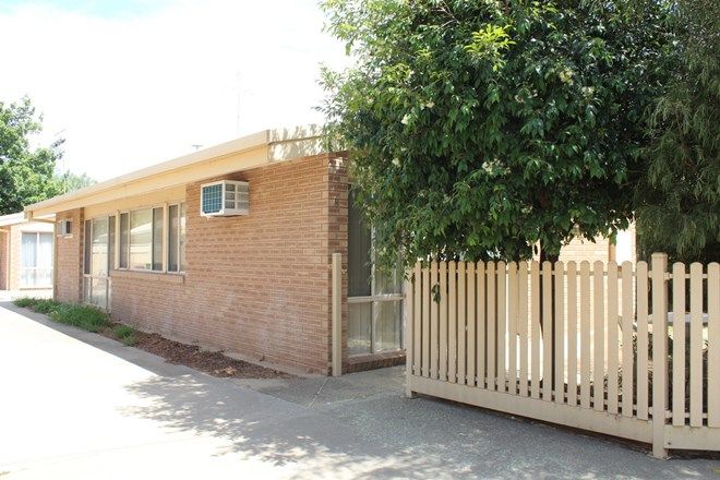 Picture of 1/8 Yarrein Street, BARHAM NSW 2732