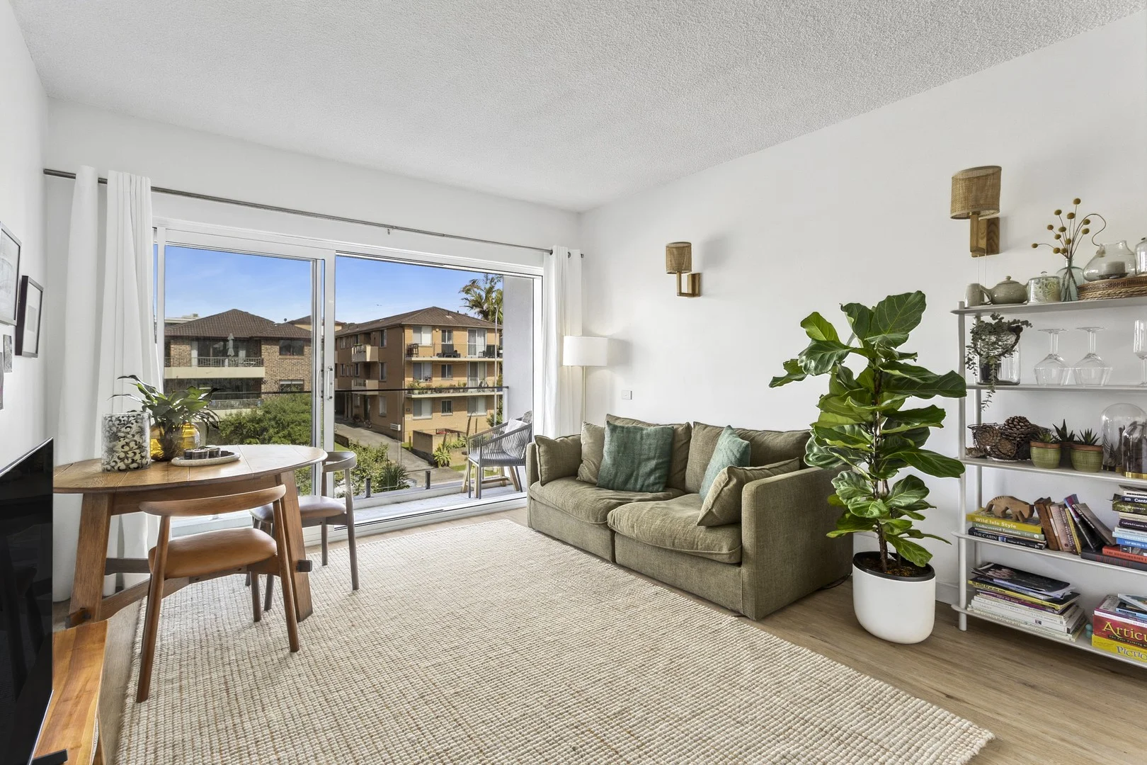 18/98 Dee Why Parade, Dee Why NSW 2099 | Domain