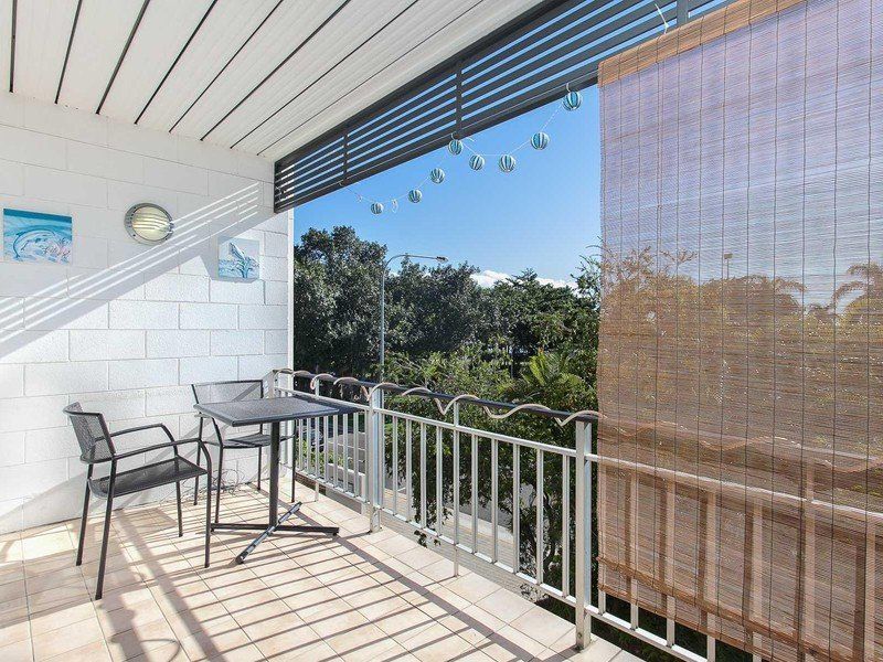 2 bedrooms Apartment / Unit / Flat in 10/33 The Strand NORTH WARD QLD, 4810