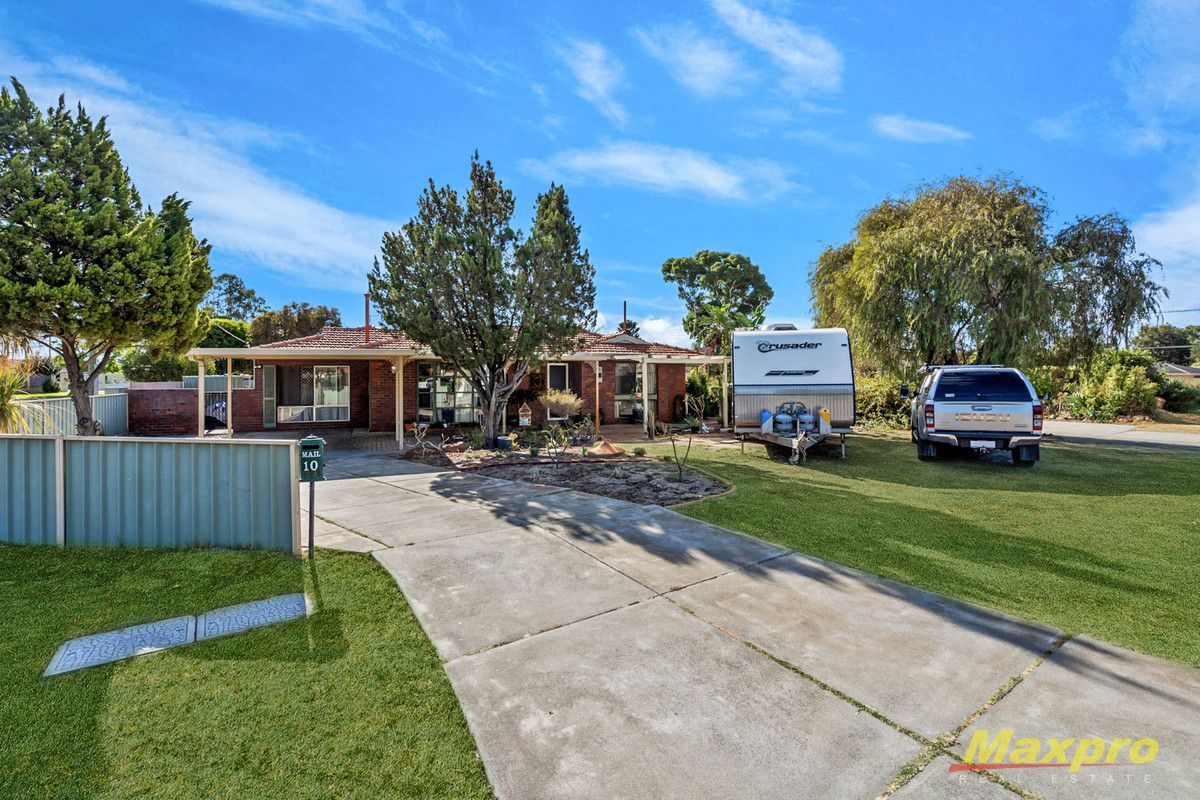 4 bedrooms House in 10 Iveston Road LYNWOOD WA, 6147