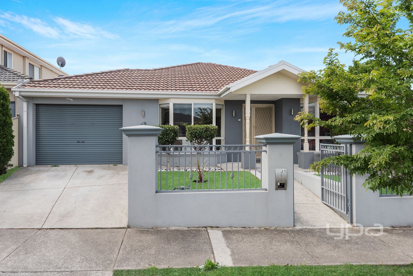 10 Hayfield Road, Roxburgh Park VIC 3064, Image 1