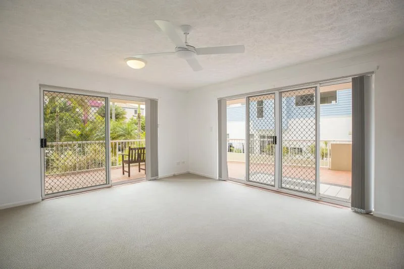 Additional image 2 of 1/24 Peerless Avenue, Mermaid Beach QLD 4218