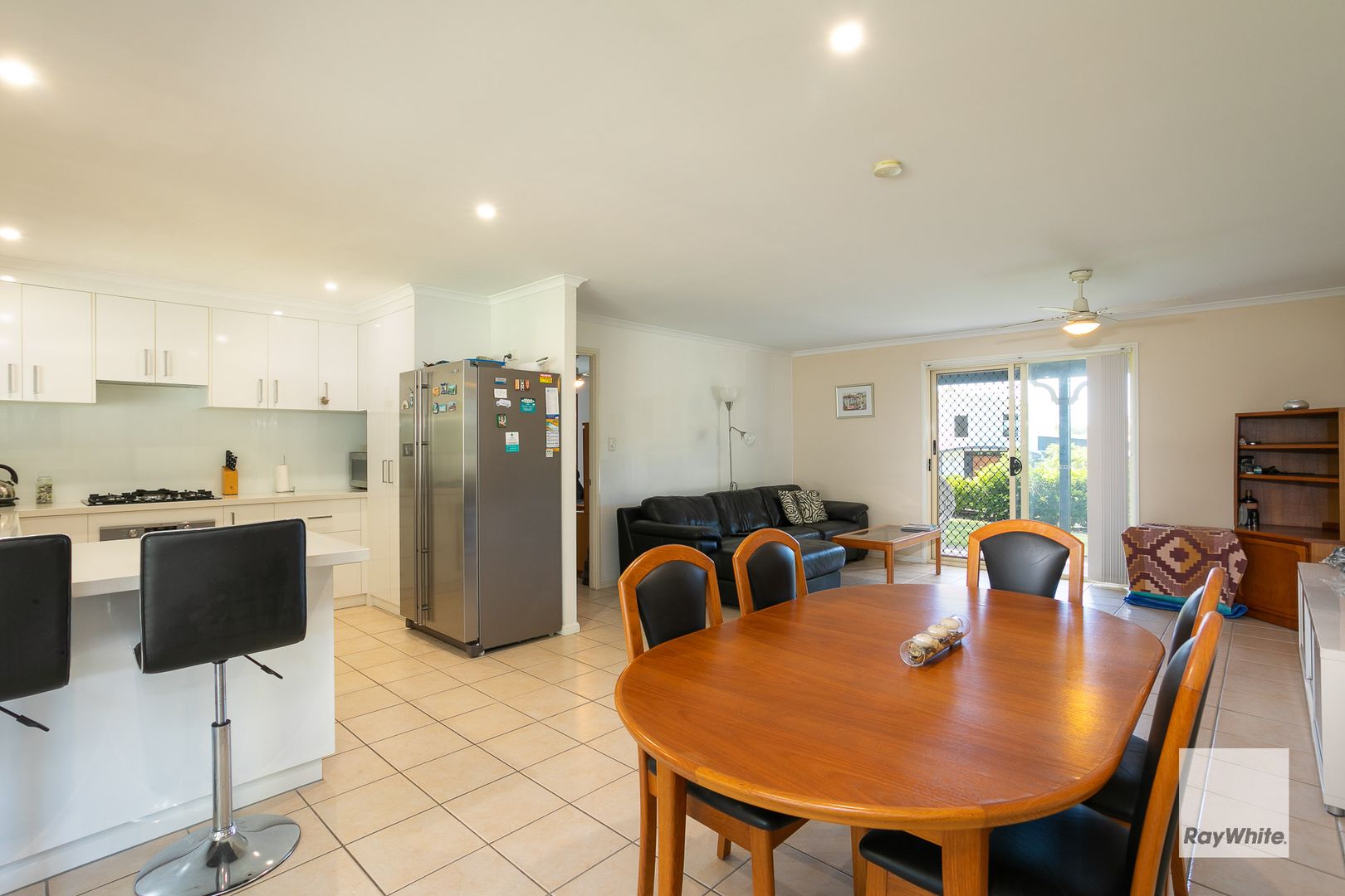 6 Larkspur Street, Redland Bay QLD 4165, Image 2