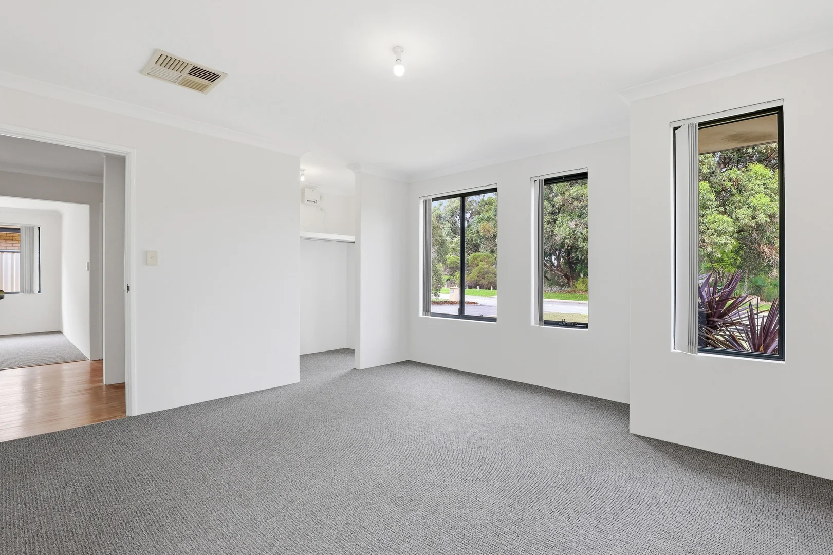 Additional image 3 of 2 Grandmere Parade, Meadow Springs WA 6210