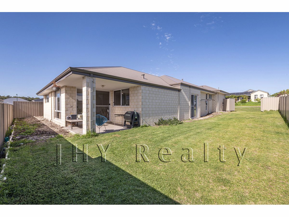 6 Lambertia Terrace, Margaret River WA 6285, Image 2