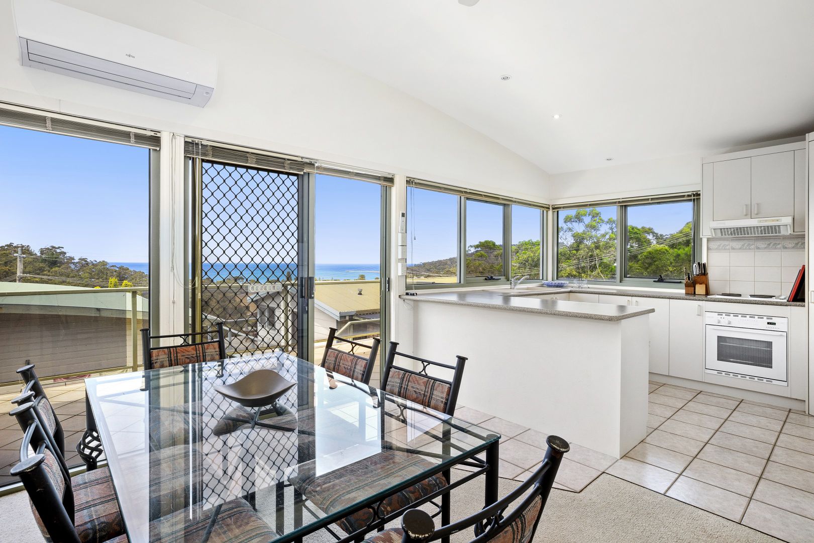 2/34 Richardson Boulevard, Lorne VIC 3232, Image 2