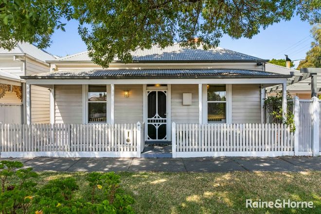 Picture of 19 Giffard St, WILLIAMSTOWN VIC 3016