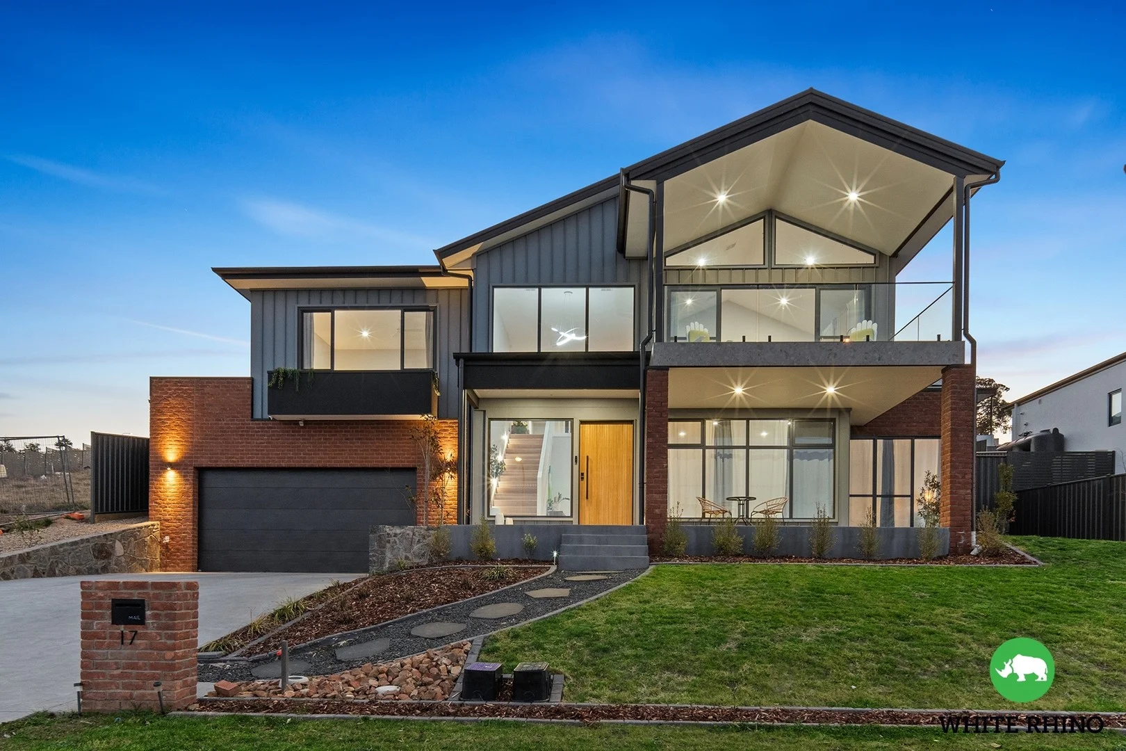 17 Crispin Grove, Googong NSW 2620