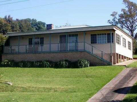 17 South Street, Greenwell Point NSW 2540