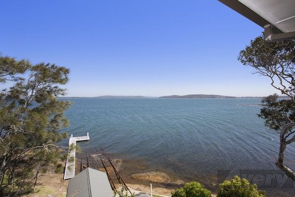 374 Skye Point Road, Coal Point NSW 2283, Image 2