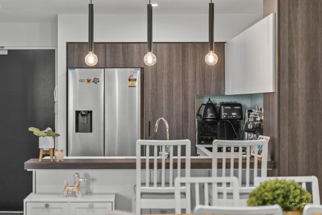 504/22 Andrews Street Cannon Hill 4170 - Image 4