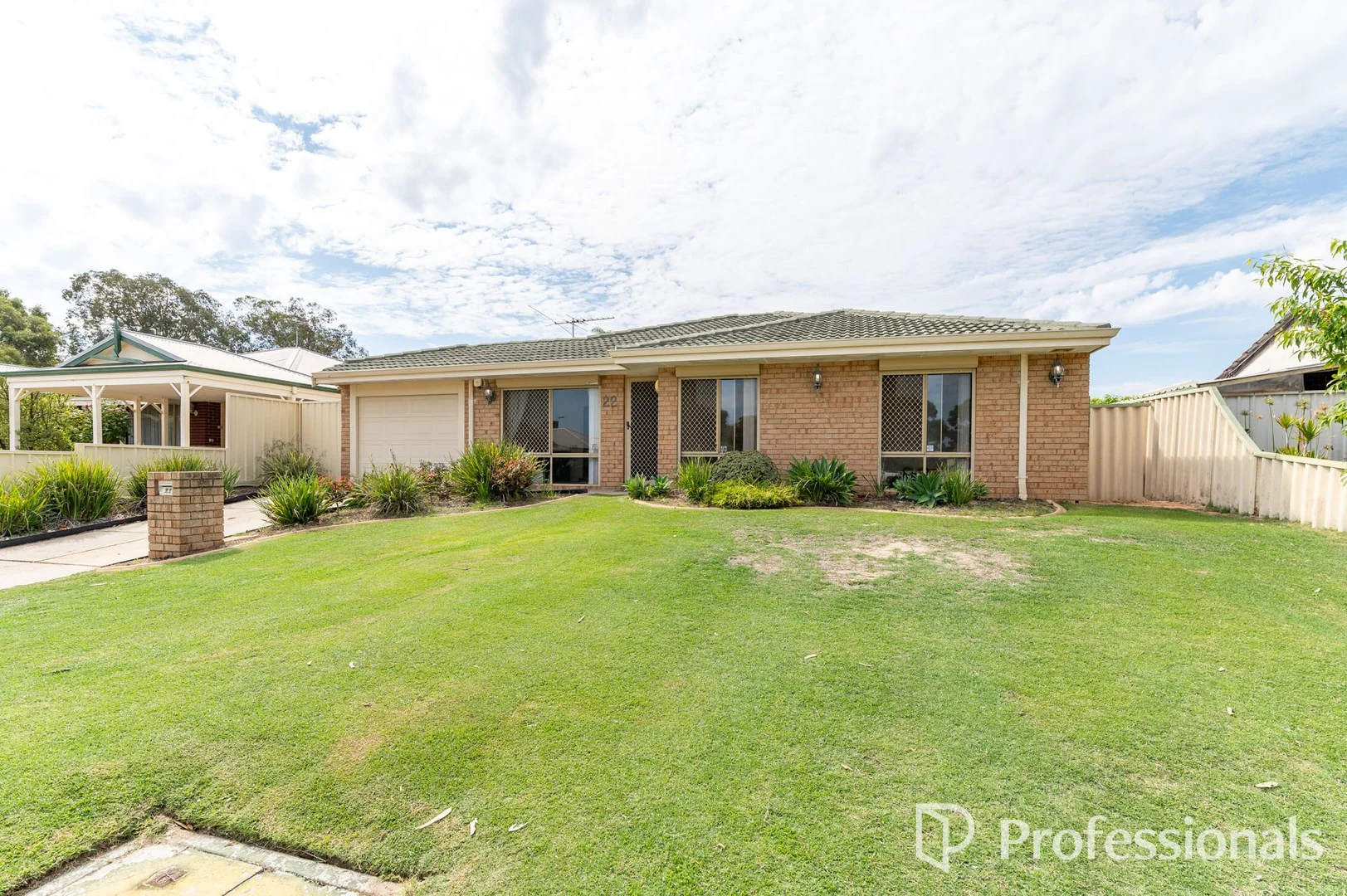 Primary image of 22 Uluru Gardens, Ballajura WA 6066