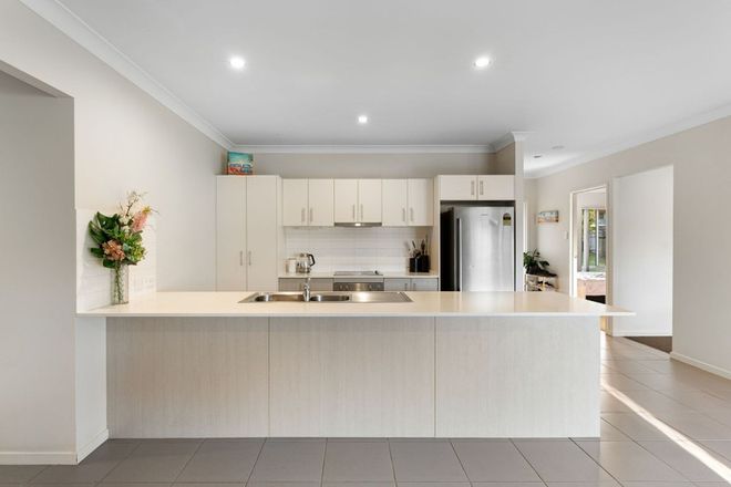 8 BIRKENSTOCK COURT Bellbird Park 4300 - Image 6