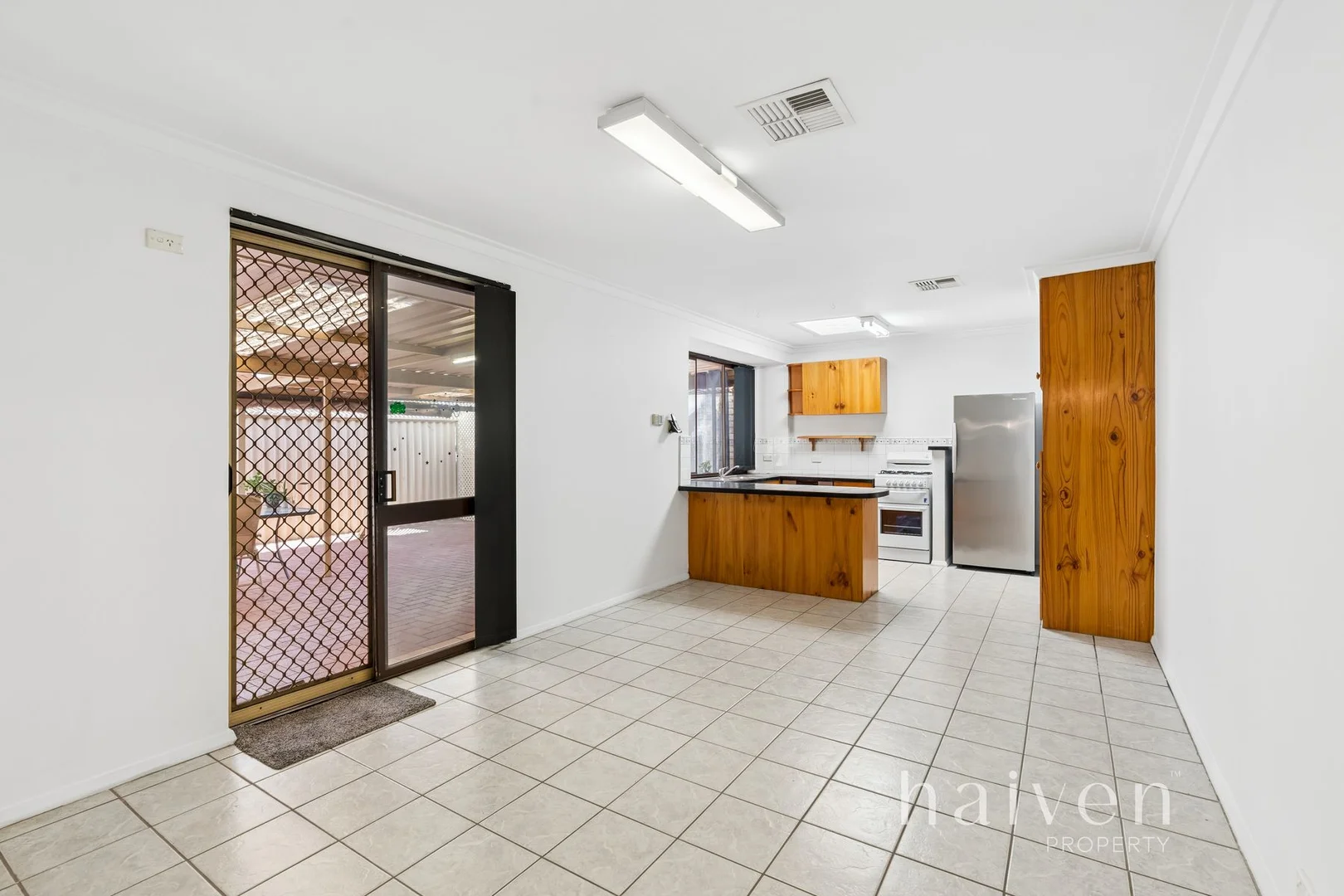 Additional image 5 of 34 Shearwater Way, Gosnells WA 6110