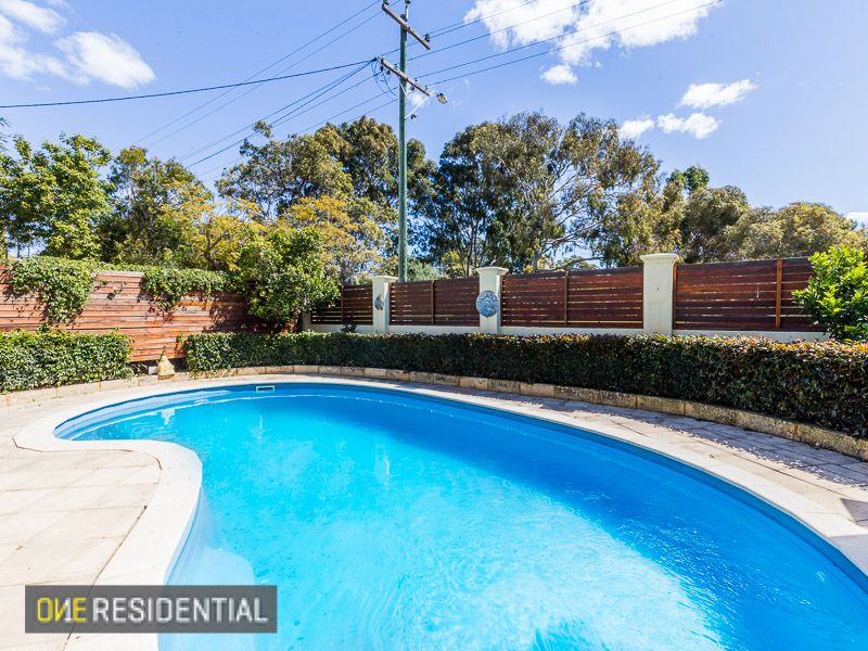 17 Luffingham Street, Melville WA 6156, Image 2