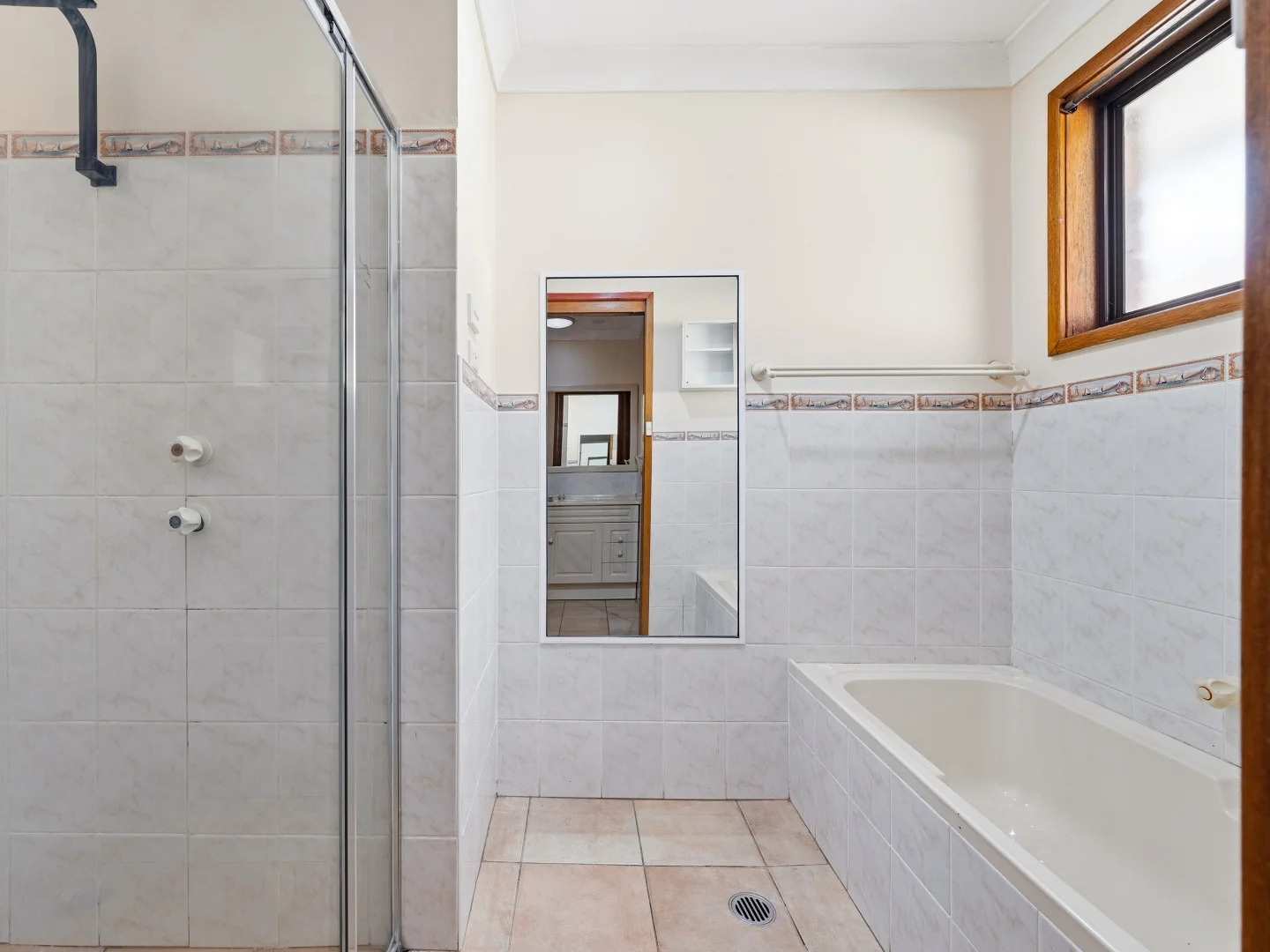 Additional image 11 of 206 Railway Parade, Macquarie Fields NSW 2564