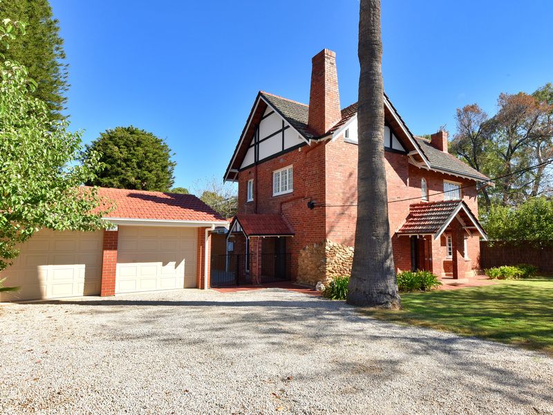 4 bedrooms House in 186 Kensington Road MARRYATVILLE SA, 5068