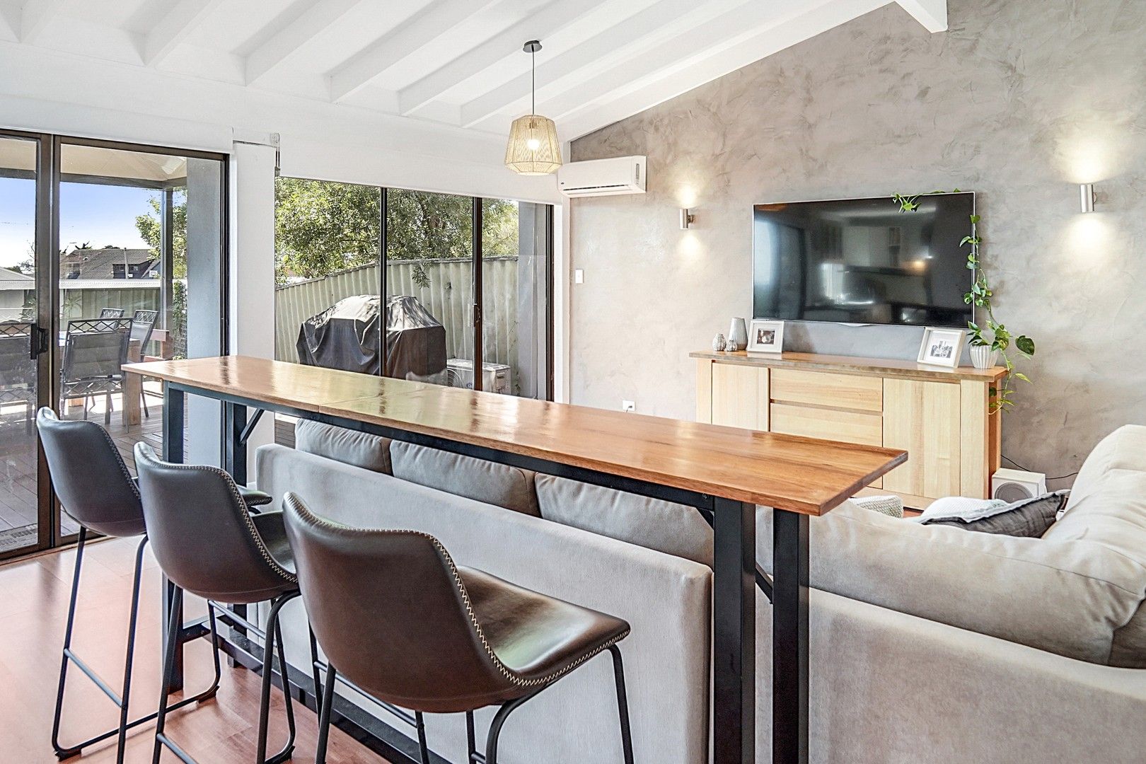 3 bedrooms House in 21 Springfield Court KALLAROO WA, 6025