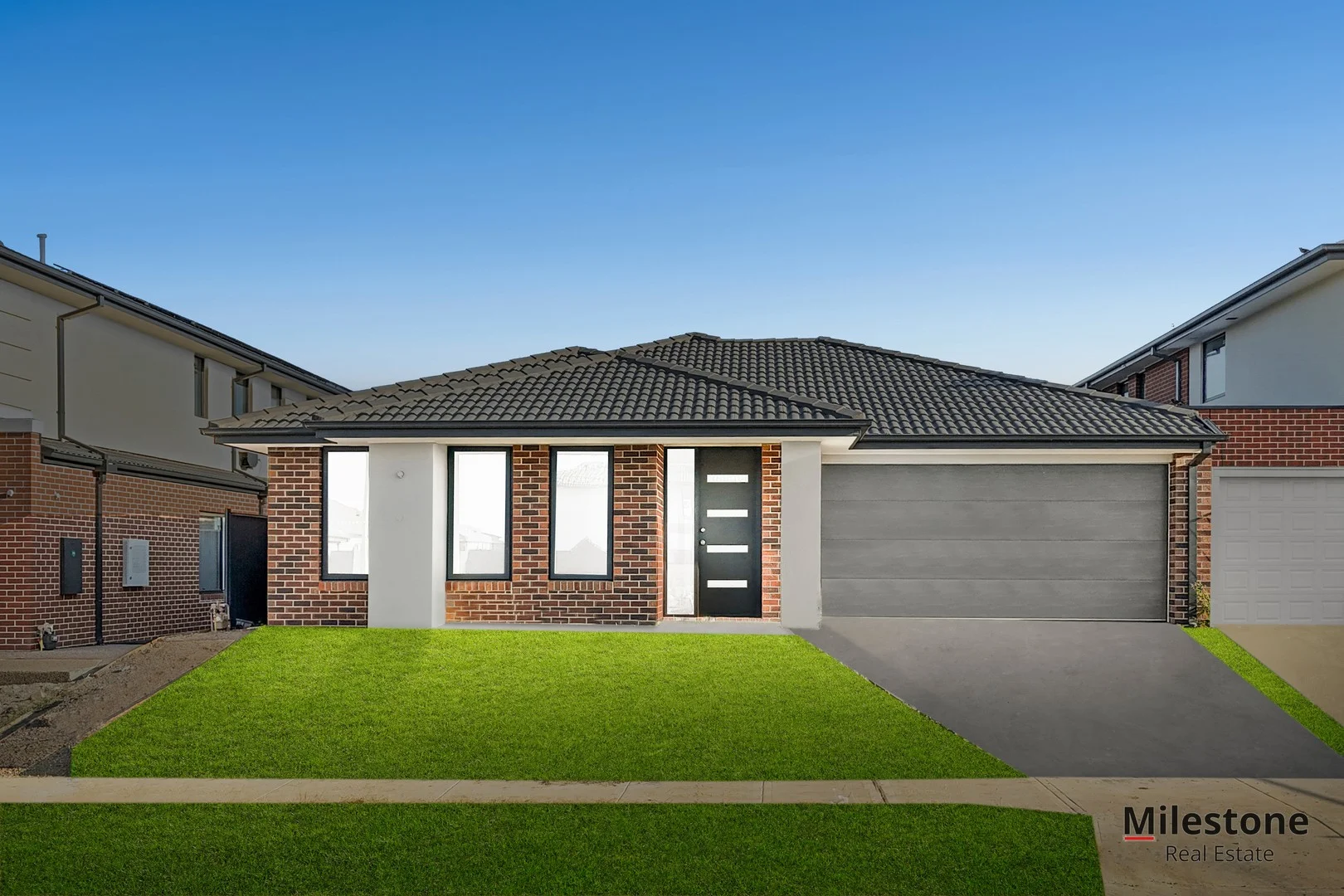 502 Heather Grove, Clyde North VIC 3978