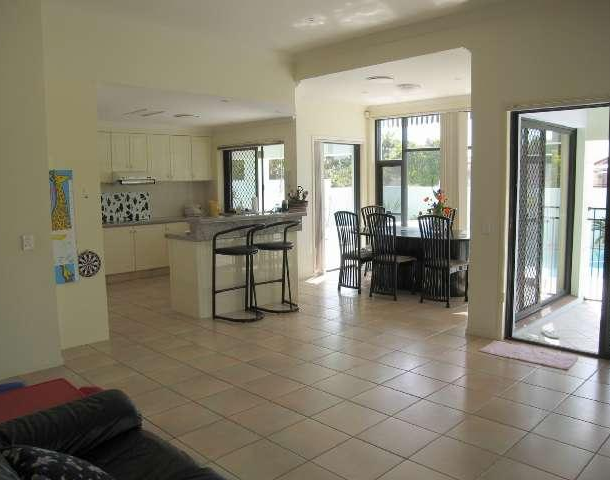 1 Martingale Circuit, Clear Island Waters QLD 4226