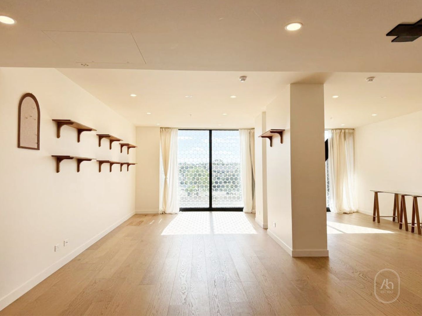 Apartment / Unit / Flat in HUG11-12/847 Whitehorse Road, BOX HILL VIC, 3128