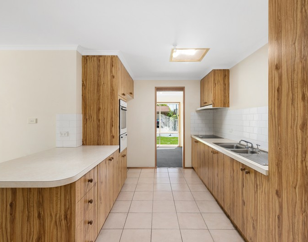 2 Stace Place, Gordon ACT 2906
