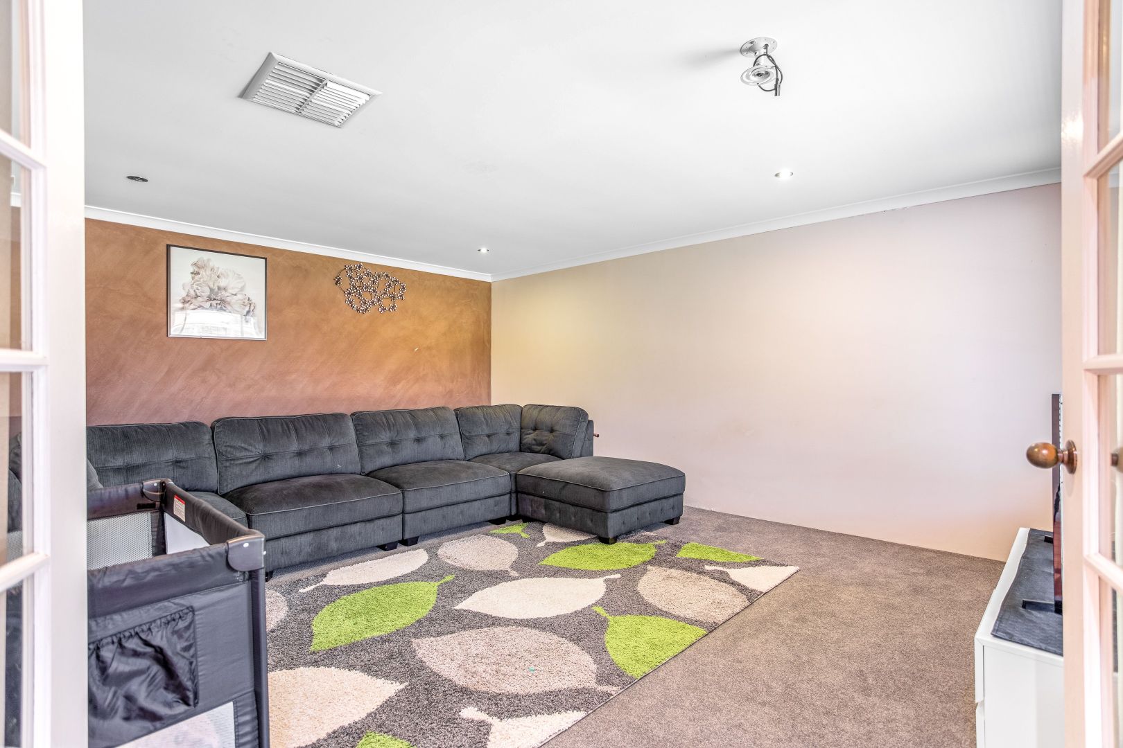 23 Salamanca Boulevard, Seville Grove WA 6112, Image 2