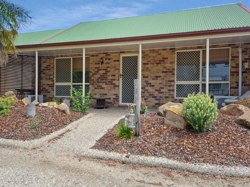 2 bedrooms Apartment / Unit / Flat in 2/26 Henry Street THE RANGE QLD, 4700