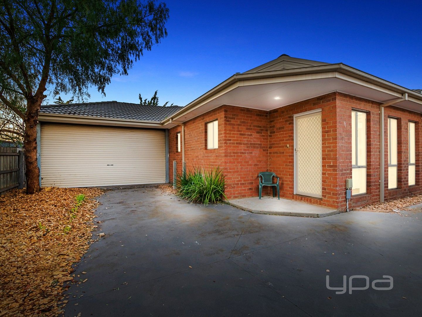 3 bedrooms House in 2/24 Henry Street MELTON VIC, 3337