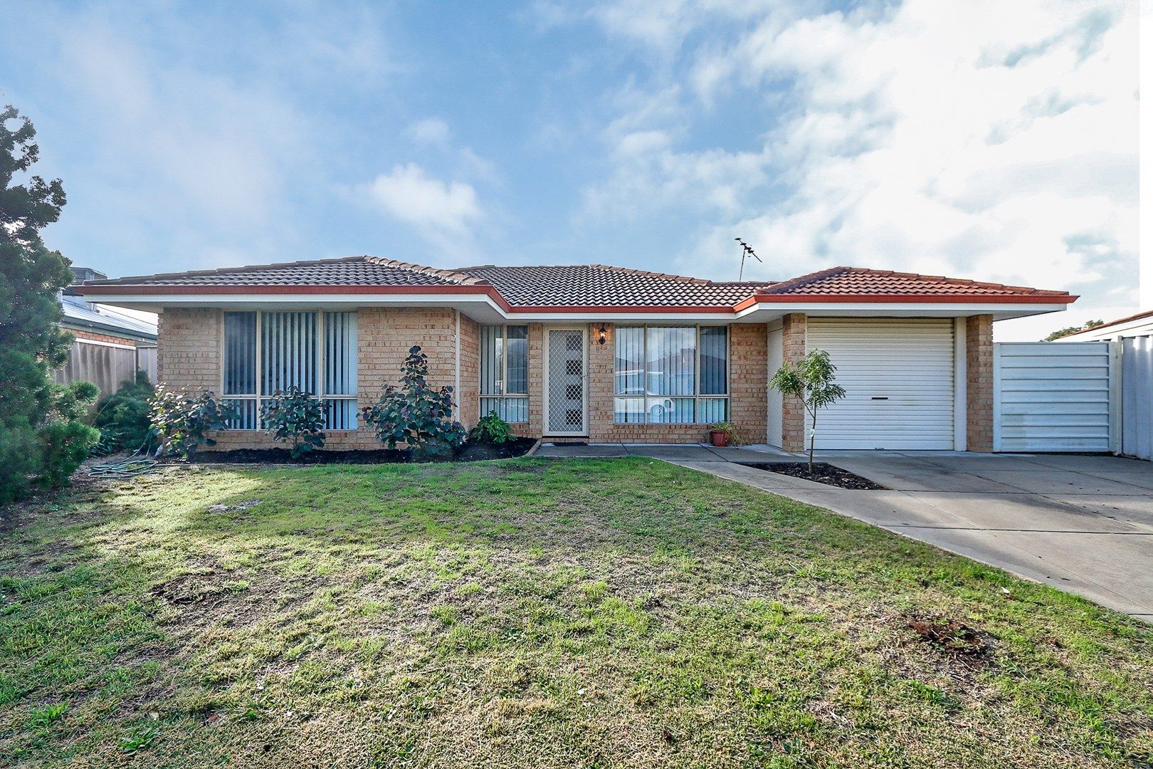 8 Myago Court, South Guildford WA 6055, Image 1