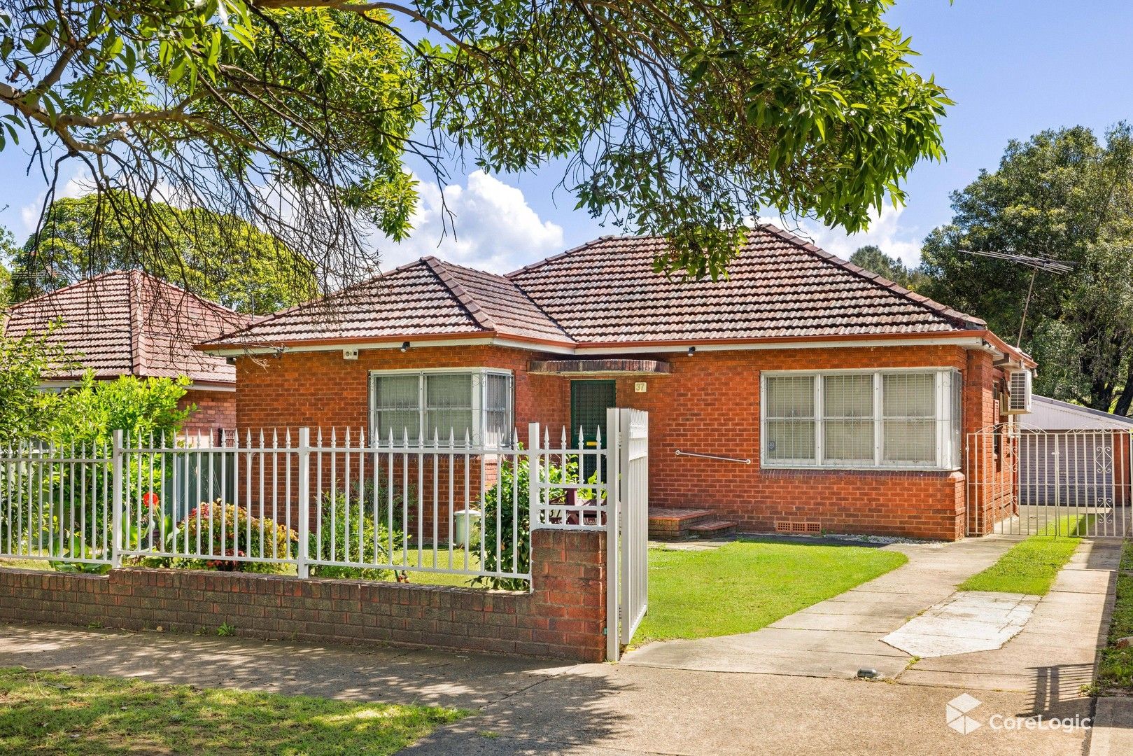 3 bedrooms House in 37 Rickard Road STRATHFIELD NSW, 2135