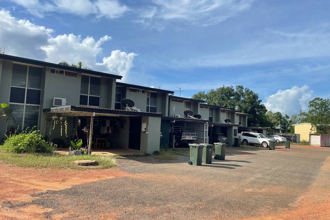 Picture of 2 Clarke Cl, ROCKY POINT QLD 4874