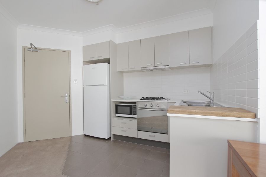 29/76 Newcastle Street, Perth WA 6000, Image 2