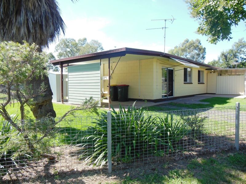 Emerald QLD 4720 6 beds duplex for Sale, 459,000 Neg 2012327061