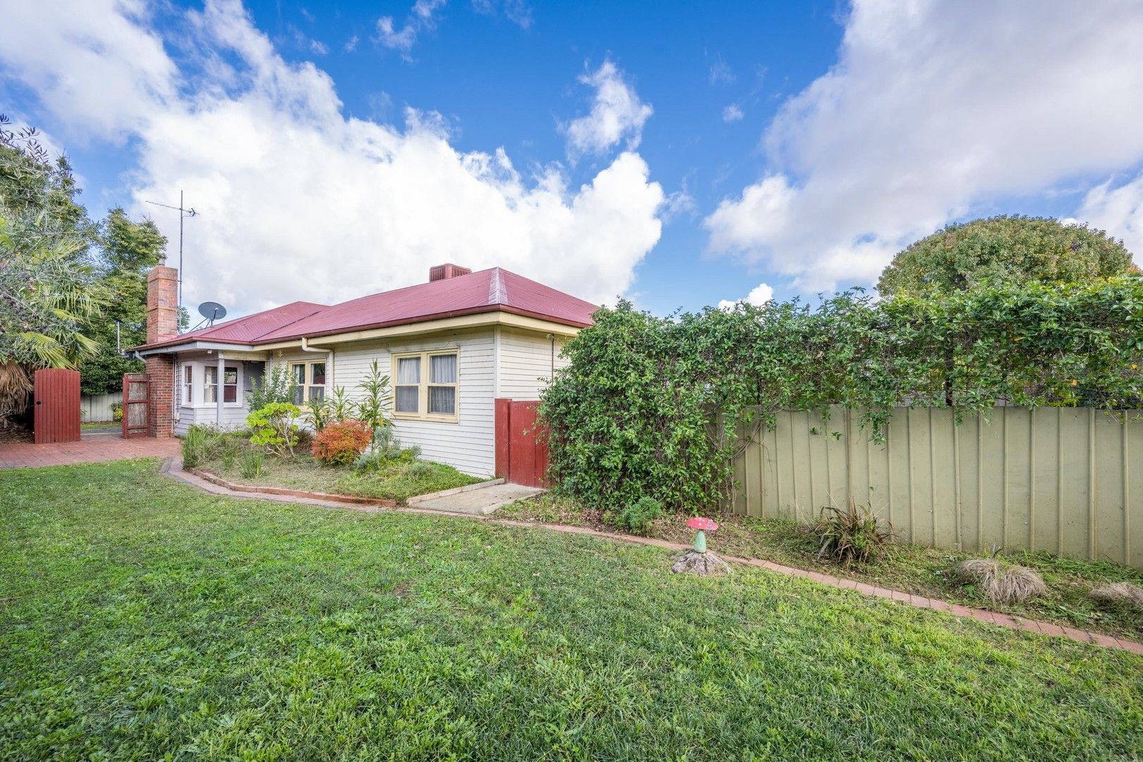 4 bedrooms House in 552 Wyndham Street SHEPPARTON VIC, 3630