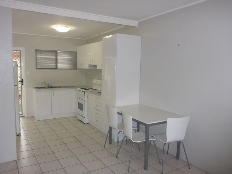 2 bedrooms Apartment / Unit / Flat in 4/2 Daphne Street MOUNT ISA QLD, 4825