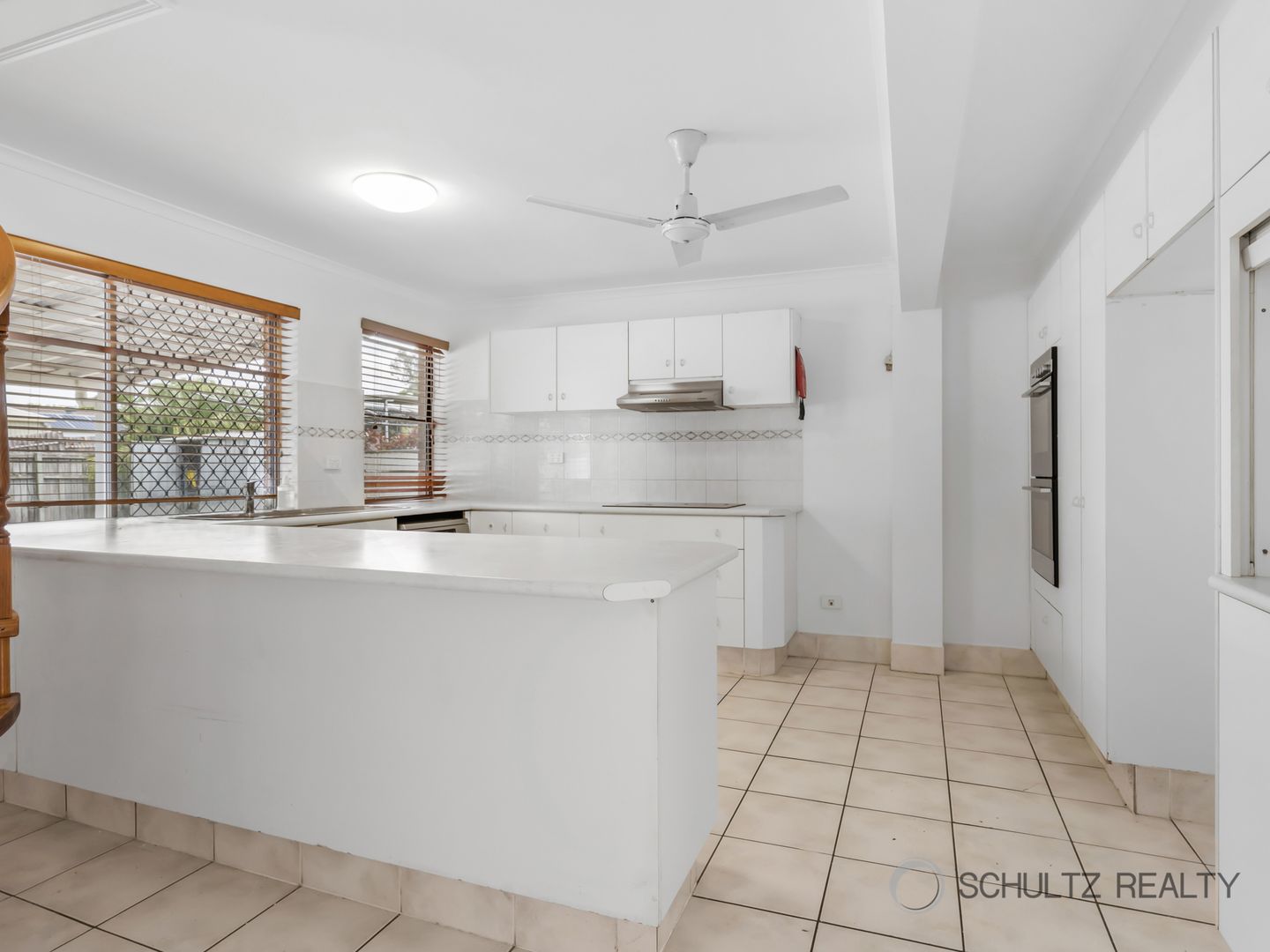 38 Glendevon Crescent, Mount Warren Park QLD 4207, Image 2