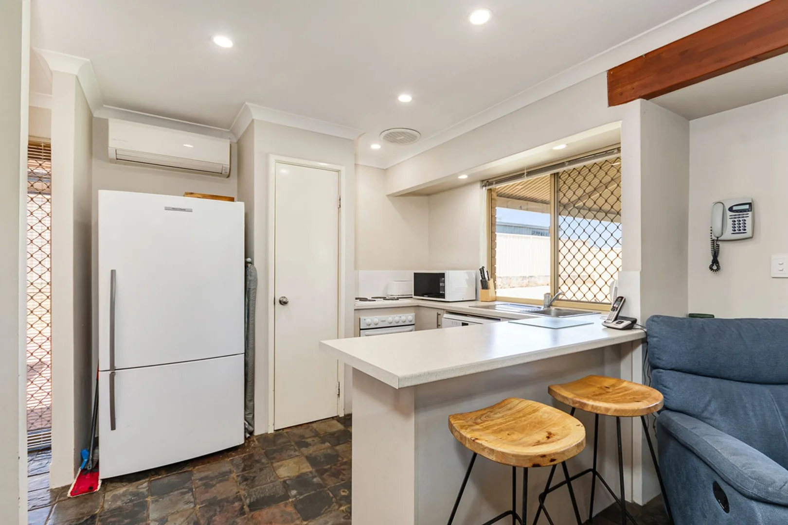 Additional image 5 of 30 Elliot Rd, Hocking WA 6065