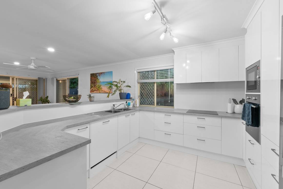Picture of 24 Enderbury Crescent, PACIFIC PINES QLD 4211