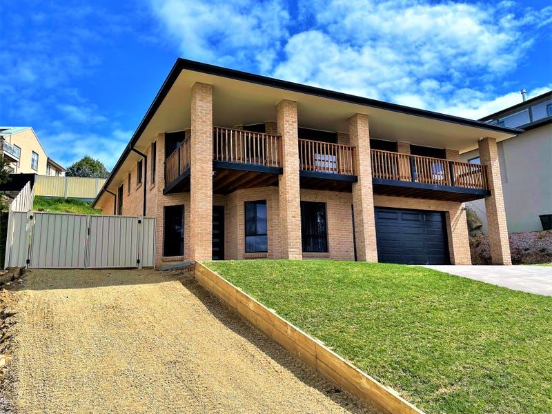 10 Carinya Place, Cooma NSW 2630