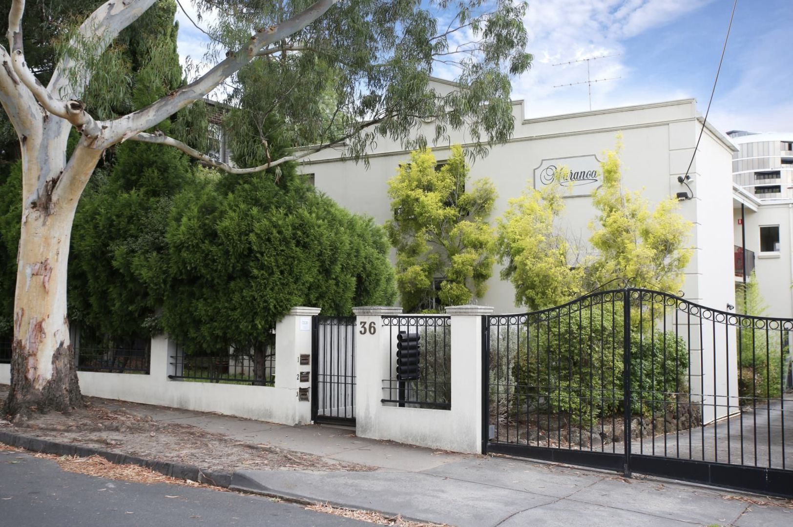 2 bedrooms Apartment / Unit / Flat in 4/36 Mayston Street HAWTHORN EAST VIC, 3123